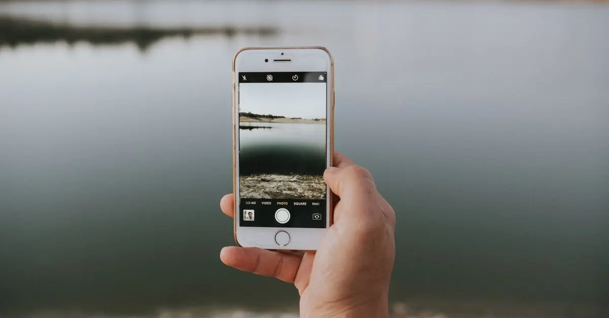 Essential Smartphone Accessories for 2023: What You Need